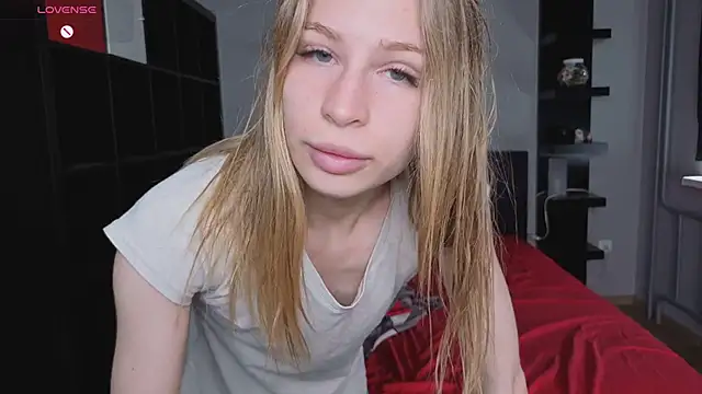 Elis Fox online show from May 2026 08:00:01 AM