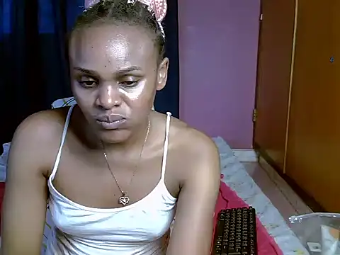 Queen petite  online show from May 2026 07:05:02 AM