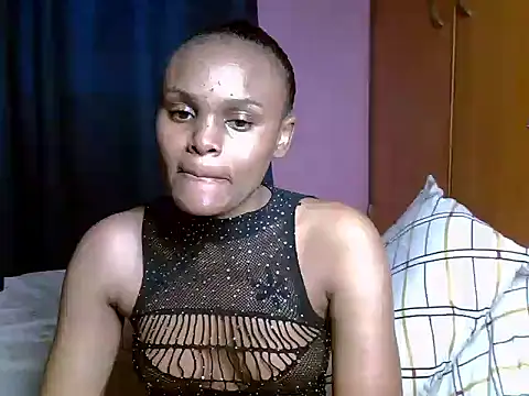 Queen petite  online show from July 2026 04:37:02 AM