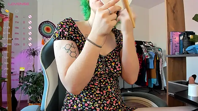 alisahug online show from March 2025 07:05:02 AM