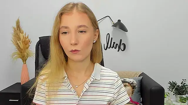 LolaWilsons online show from January 2025 08:22:01 AM