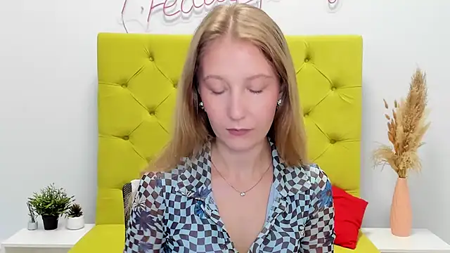 LolaWilsons online show from May 2026 06:41:02 AM