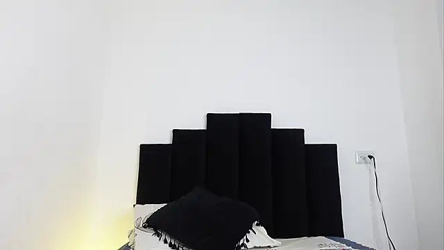 MarcoAlexLatino online show from December 2024 03:21:02 AM