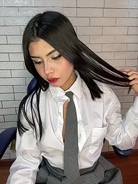 Snapshot of hurrem_18 chatting on February 2025 09:56:01 PM hurrem 18 online show from February 2025 09:56:01 PM