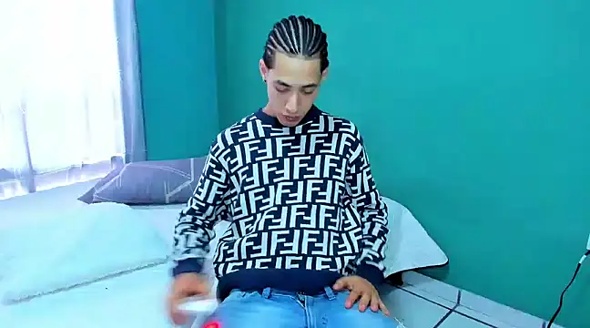 Snapshot of Chandler_ken chatting on December 2024 08:28:01 PM Chandler ken online show from December 2024 08:28:01 PM