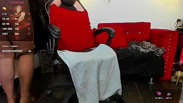 LiaTaylorr online show from March 2025 03:48:02 PM