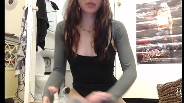 Snapshot of fern4ever chatting on March 2025 11:28:02 PM fern4ever online show from March 2025 11:28:02 PM