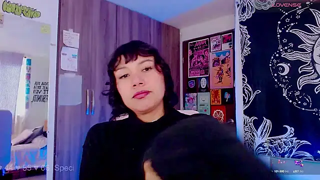 melissahowl online show from September 2025 12:49:02 PM