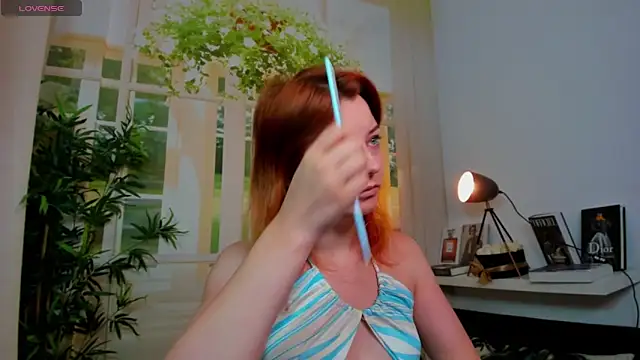 Snapshot of pretty_little_thing chatting on September 2025 05:12:01 AM pretty little thing online show from September 2025 05:12:01 AM