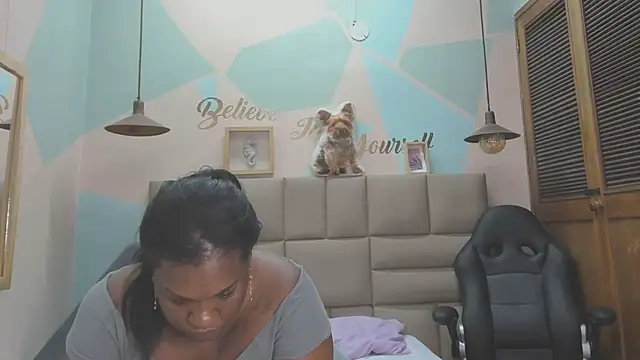 Snapshot of lilybaudyn_ chatting on February 2025 11:25:01 AM lilybaudyn online show from February 2025 11:25:01 AM