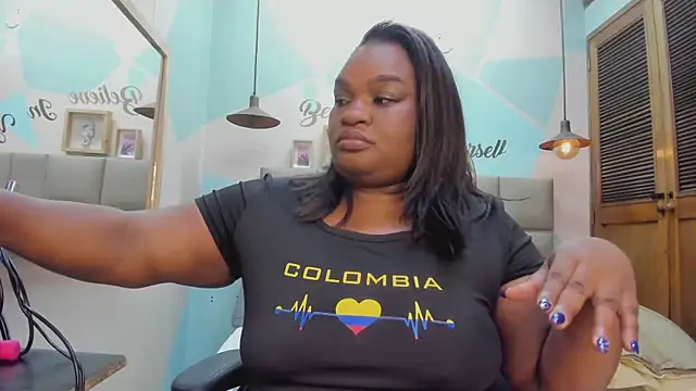 Snapshot of lilybaudyn_ chatting on September 2025 12:32:01 AM lilybaudyn online show from September 2025 12:32:01 AM