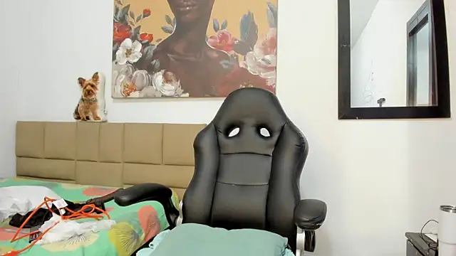 Snapshot of lilybaudyn_ chatting on October 2025 05:58:02 PM lilybaudyn online show from October 2025 05:58:02 PM