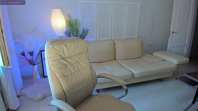 Daniela Kitty  online show from June 2026 07:14:02 AM