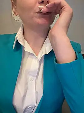 Snapshot of Crazy-Rosa chatting on February 2025 04:00:02 PM Crazy-Rosa online show from February 2025 04:00:02 PM