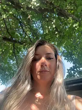 Crazy-Rosa online show from July 2026 10:32:02 AM