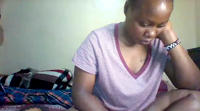 Snapshot of EBONYVANILLA02 chatting on February 2025 08:28:02 AM EBONYVANILLA02 online show from February 2025 08:28:02 AM