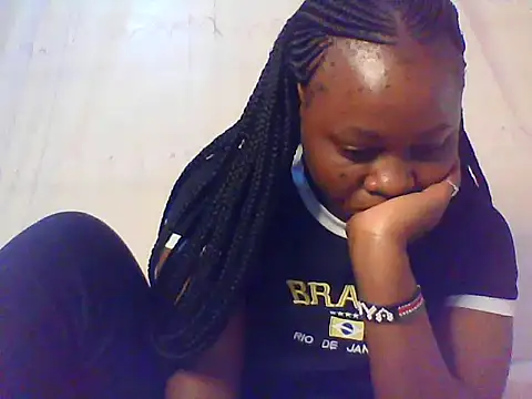 Snapshot of EBONYVANILLA02 chatting on October 2025 01:20:01 AM EBONYVANILLA02 online show from October 2025 01:20:01 AM