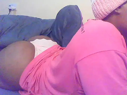 Snapshot of EBONYVANILLA02 chatting on November 2025 07:24:01 PM EBONYVANILLA02 online show from November 2025 07:24:01 PM