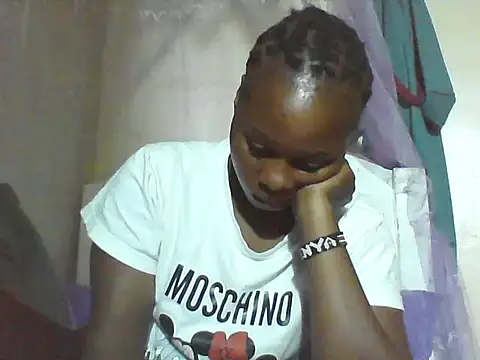 EBONYVANILLA02 online show from January 2026 02:21:02 PM