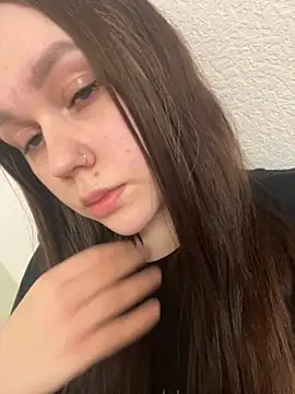 Marylallka5 online show from September 2025 09:41:02 PM