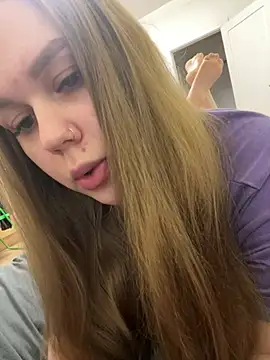 Snapshot of Marylallka5 chatting on March 2026 05:02:02 AM Marylallka5 online show from March 2026 05:02:02 AM