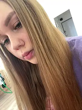 Snapshot of Marylallka5 chatting on March 2026 02:12:02 PM Marylallka5 online show from March 2026 02:12:02 PM