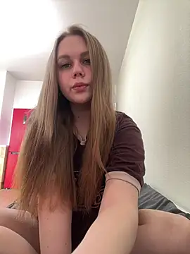 Snapshot of Marylallka5 chatting on March 2026 02:38:01 PM Marylallka5 online show from March 2026 02:38:01 PM