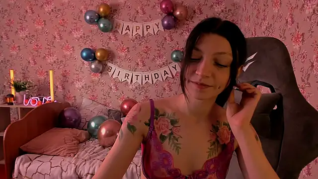 Lolly Haze online show from November 2025 04:12:02 AM