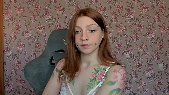 Lolly Haze online show from June 2026 04:17:01 AM