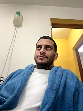 Christopherreis online show from October 2025 01:28:01 AM