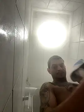 Christopherreis online show from November 2025 02:11:02 AM