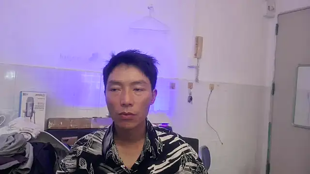 xhqds online show from April 2026 06:47:02 AM