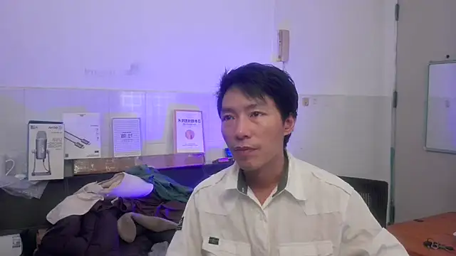xhqds online show from June 2026 12:08:01 AM