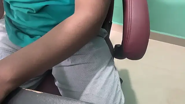 Snapshot of telugu_boy_ chatting on December 2024 09:55:02 AM telugu boy online show from December 2024 09:55:02 AM