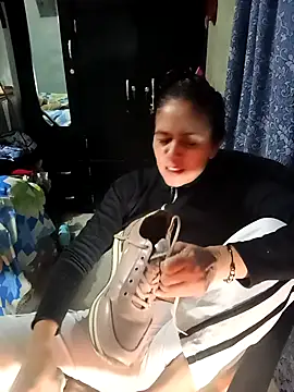 Snapshot of Dakary_hot chatting on February 2026 08:24:02 PM Dakary hot online show from February 2026 08:24:02 PM