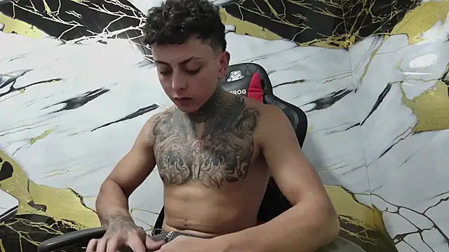 Kevin22 222 online show from January 2025 05:41:01 AM