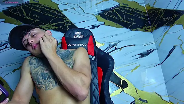 Kevin22 222 online show from March 2025 01:47:02 AM