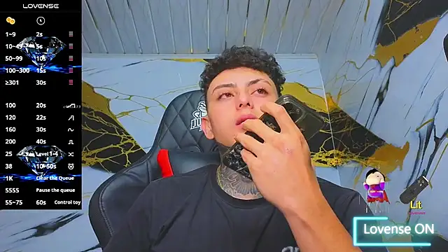 Kevin22 222 online show from October 2025 06:03:01 AM