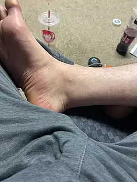 Snapshot of bighung1990 chatting on March 2026 05:41:01 AM bighung1990 online show from March 2026 05:41:01 AM