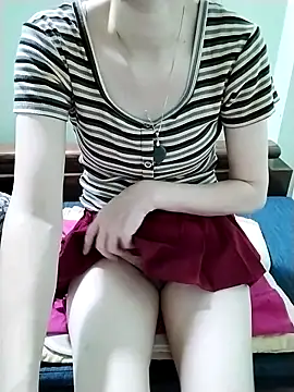 Luxcute286 online show from June 2026 01:03:02 PM