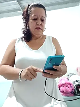 Snapshot of Fulopp15 chatting on January 2025 05:41:01 PM Fulopp15 online show from January 2025 05:41:01 PM