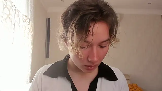 Lilith lutherlow online show from June 2026 07:58:01 AM