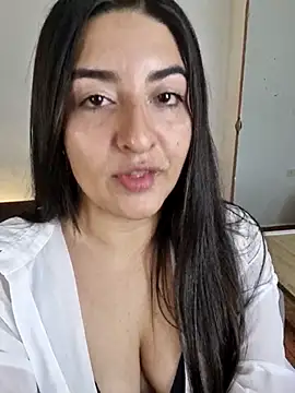 Snapshot of moritalatina chatting on March 2026 07:30:01 PM moritalatina online show from March 2026 07:30:01 PM