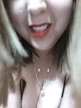 Snapshot of LoNa-daloua chatting on March 2026 08:38:02 PM LoNa-daloua online show from March 2026 08:38:02 PM