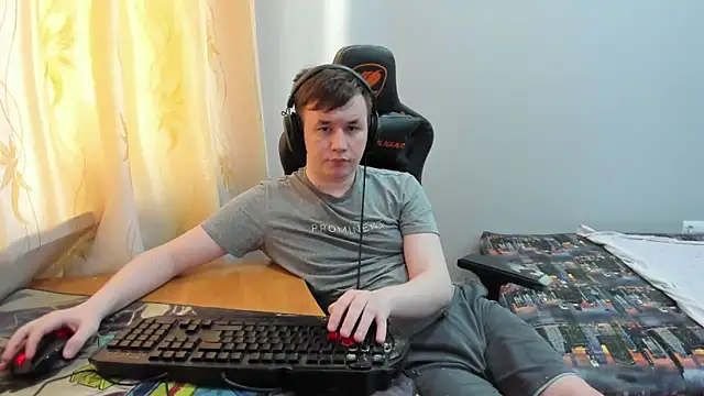 iliaskrislove online show from May 2026 12:07:01 AM