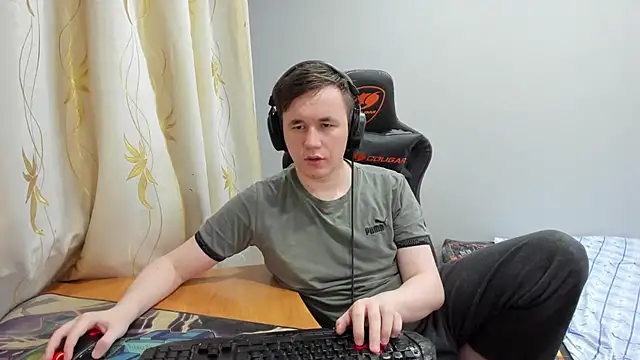 iliaskrislove online show from May 2026 09:53:01 PM