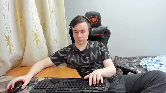iliaskrislove online show from May 2026 05:43:02 PM