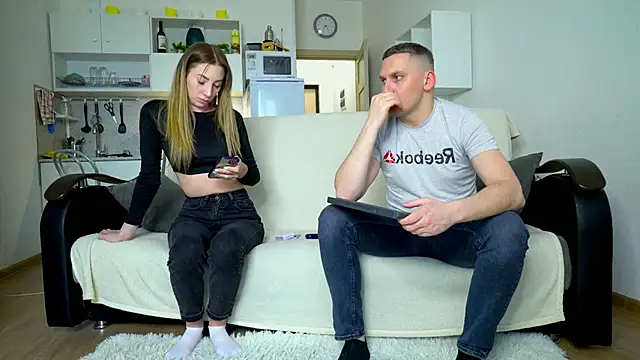 littlesweettifany online show from March 2025 01:43:02 PM