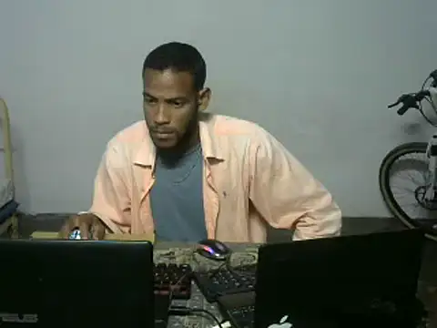 Snapshot of michel_sc chatting on November 2025 06:35:01 AM michel sc online show from November 2025 06:35:01 AM