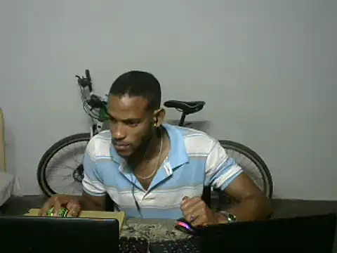 Snapshot of michel_sc chatting on December 2025 06:21:01 AM michel sc online show from December 2025 06:21:01 AM